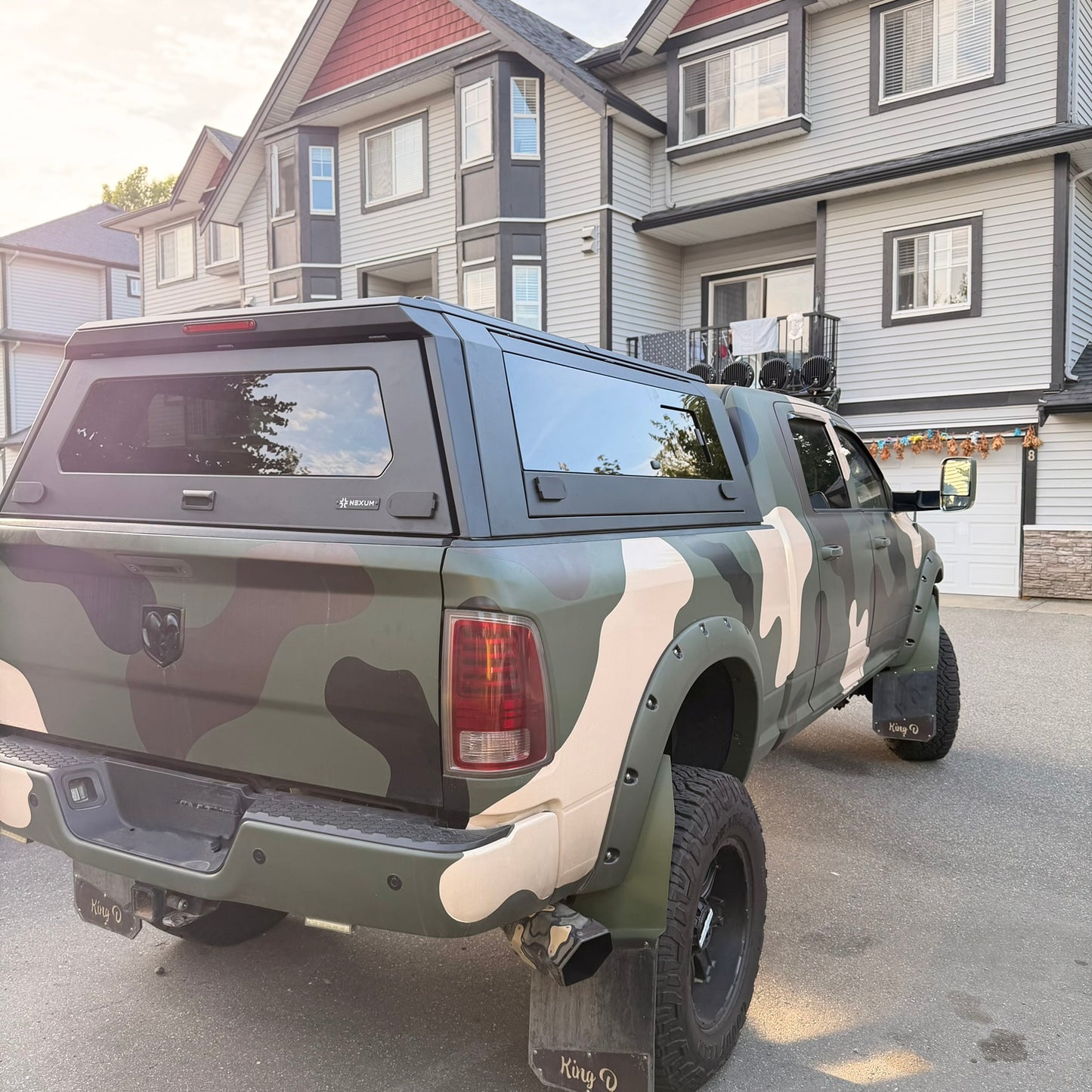 Auvent de camion en aluminium – RAM 1500 6,4 pi (2019+)